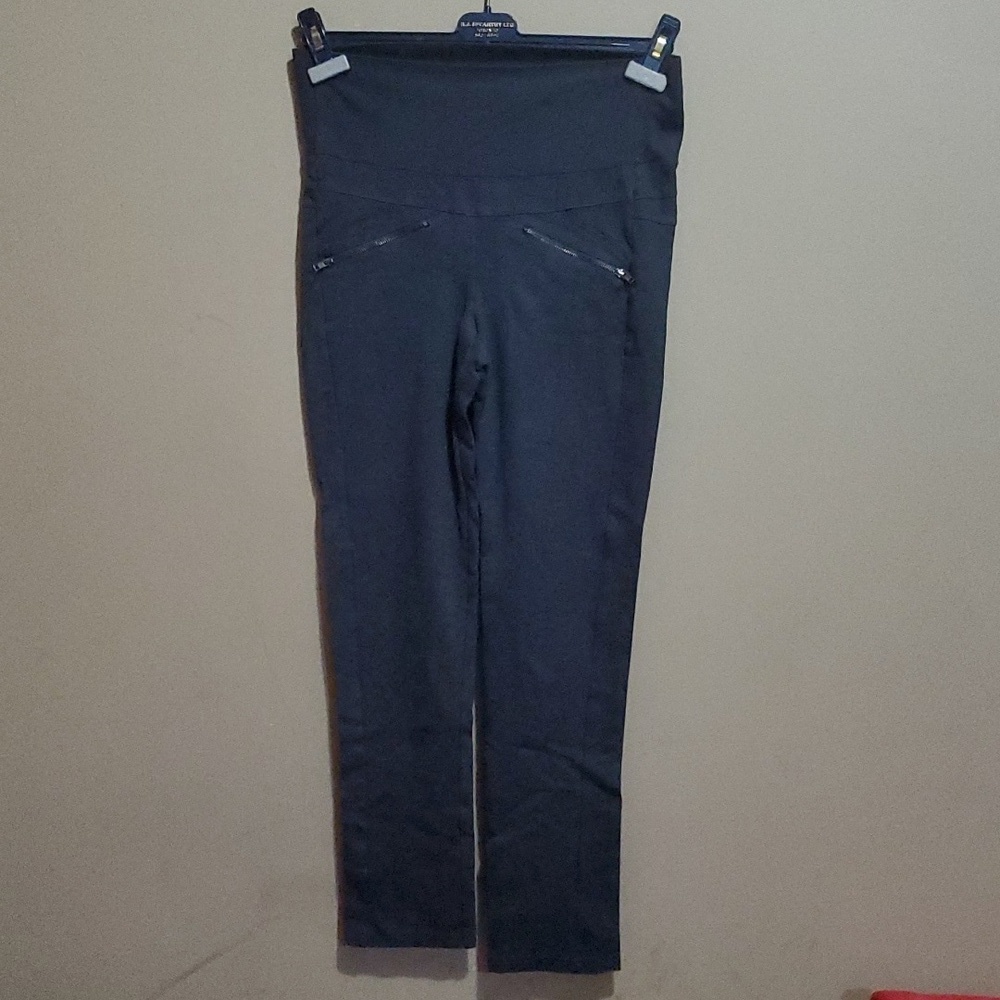 Thyme maternity pants size small